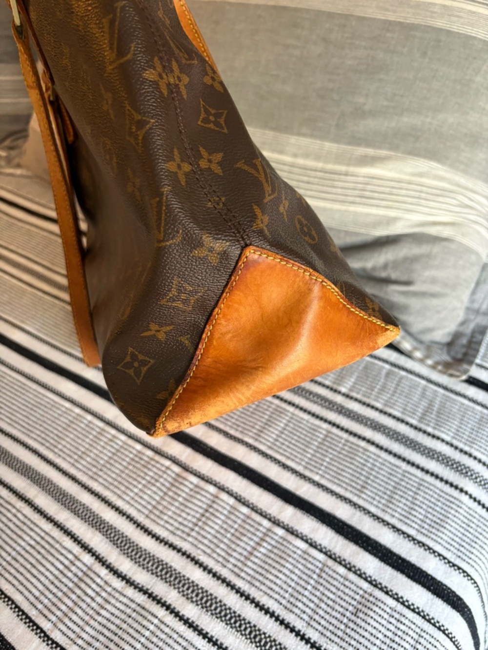 Louis Vuitton Monogram Canvas Tote with Cognac Straps - Picture 6 of 16